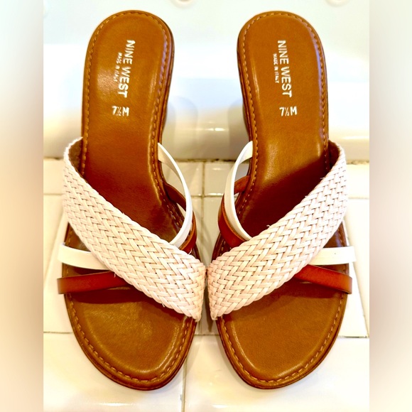Nine West Sandals!/“Beach House”/Made in Italy! White/tan/size-7.5 - Picture 4 of 8